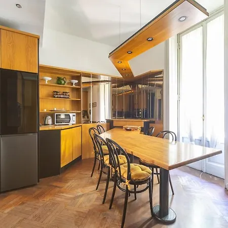 La Casa Dei Dieci - Stazione Apartamento Milão