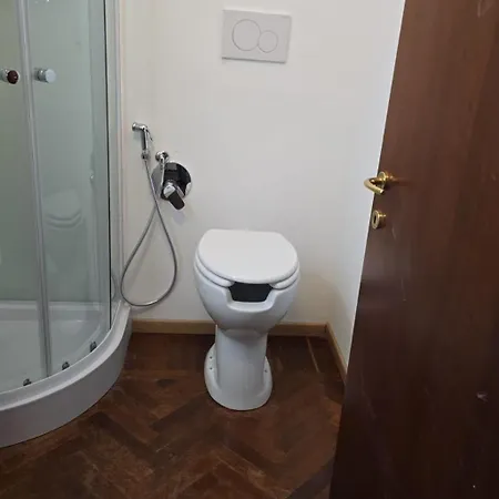 La Casa Dei Dieci - Stazione Apartamento